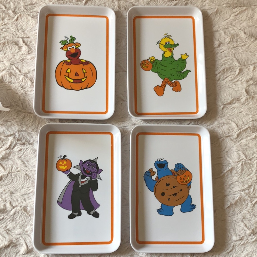 Sesame Street HALLOWEEN Melamine Snack Plates
